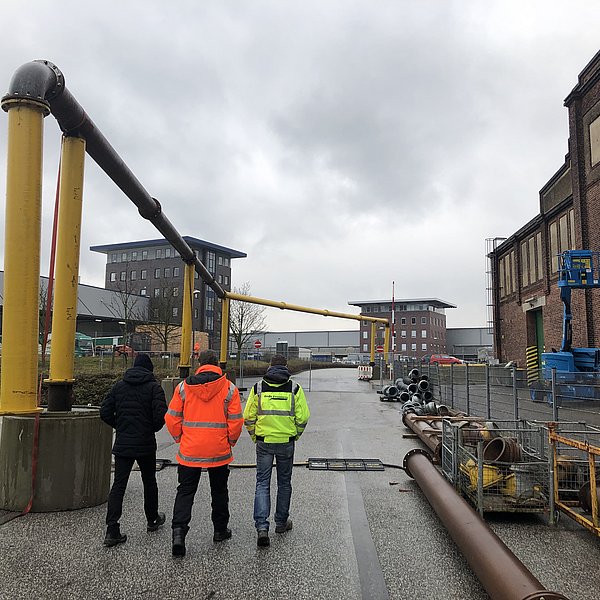 Aufgeständerte Vorflutleitung DN 300 mit geflanschten Stahlleitungen